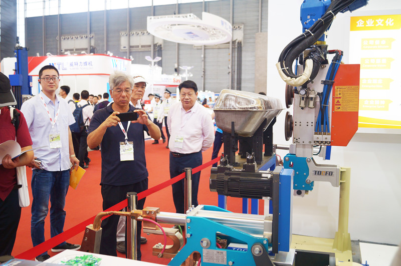和记AG点焊机公司参加第25届北京埃森焊接与切割展览会